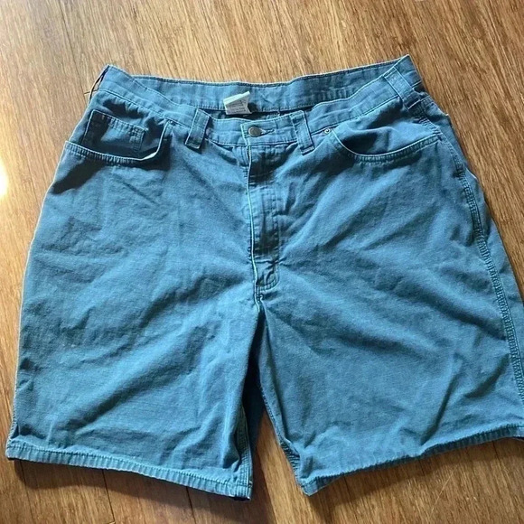 Carhartt army green men’s shorts size 38 - Picture 1 of 6
